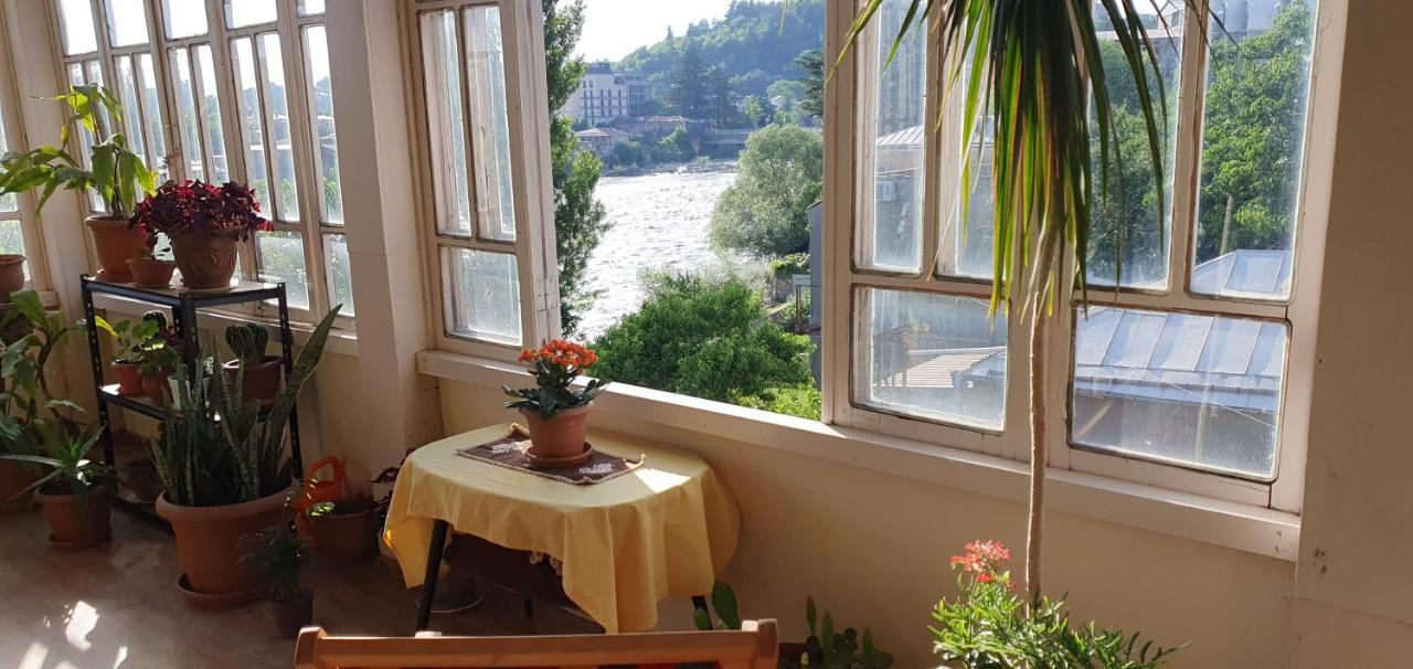Bookinist Apartment Kutaissi Exterior foto